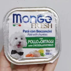 Neeka Pet Pate Can contains shredded meat 